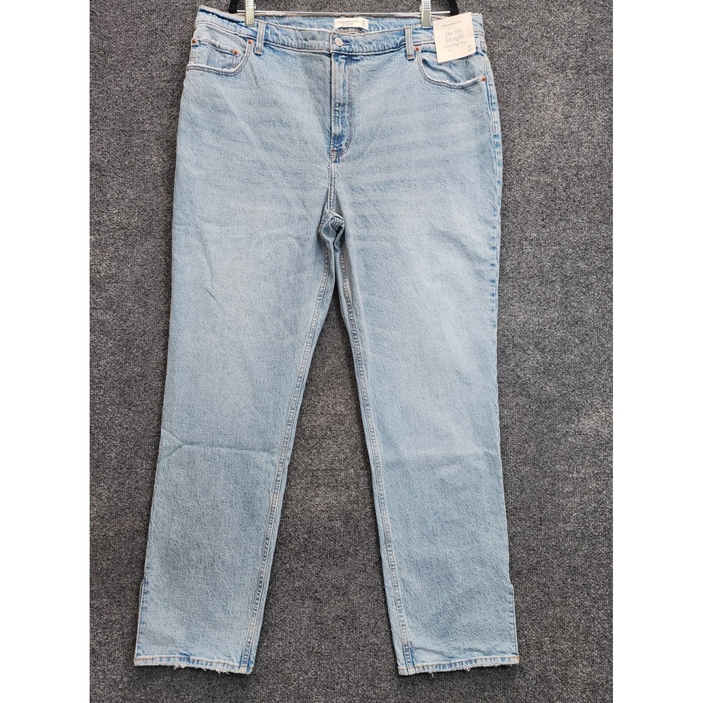 NWT Abercrombie & Fitch The 90s Straight Ultra High Rise Jeans Light Wash 35/20L
